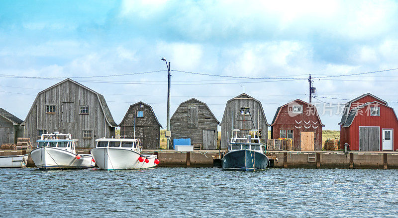 太子岛渔村-渔船，仓库
