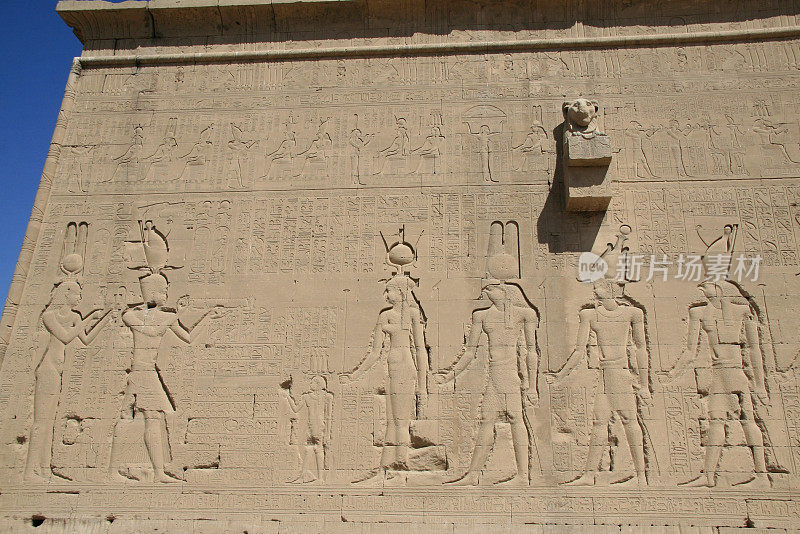 埃及丹德拉哈索尔神庙，克利奥帕特拉，凯撒里昂和托勒密