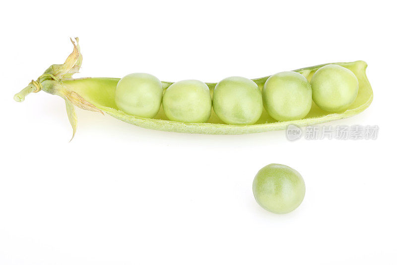 豆荚里的新鲜绿色豌豆