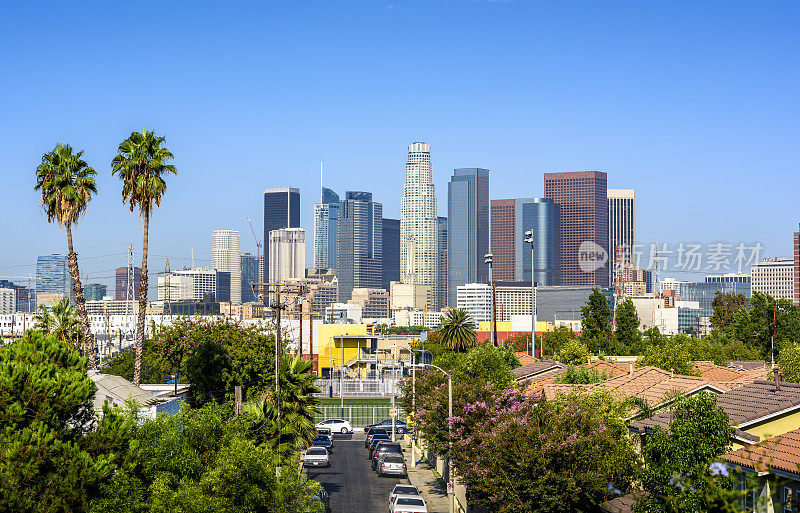 洛杉矶，加利福尼亚，美国市中心的城市景观在阳光明媚的一天