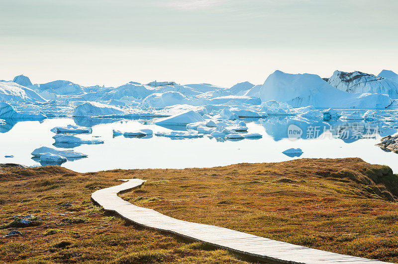 格陵兰岛伊卢利萨特的冰山峡湾