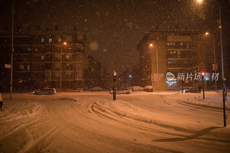 雪夜在城中