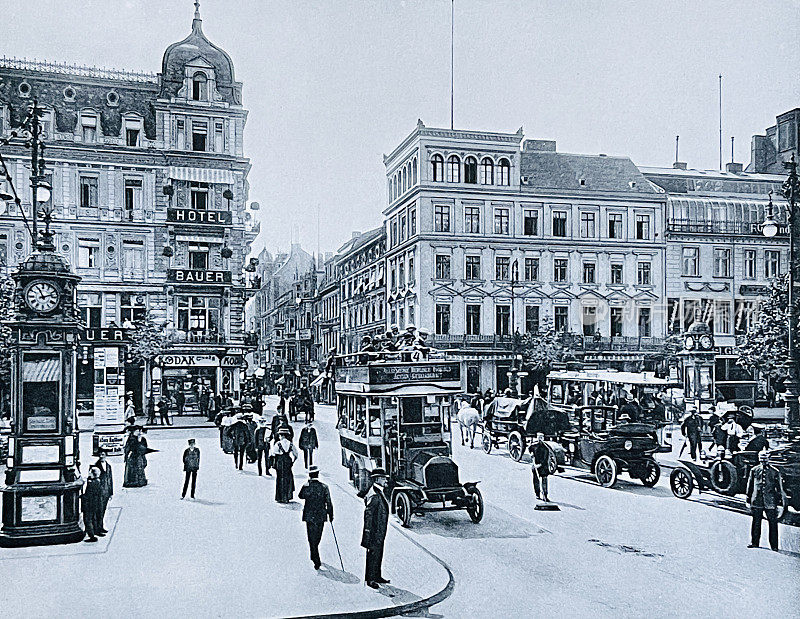 柏林、德国,林顿,边Friedrichstraße和Café鲍尔和CaféKranzler