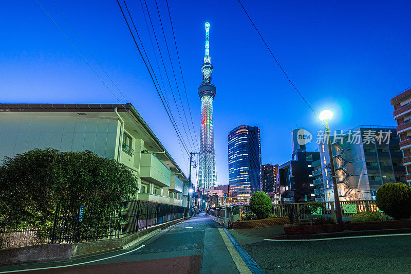 日本东京河边的东京天空树