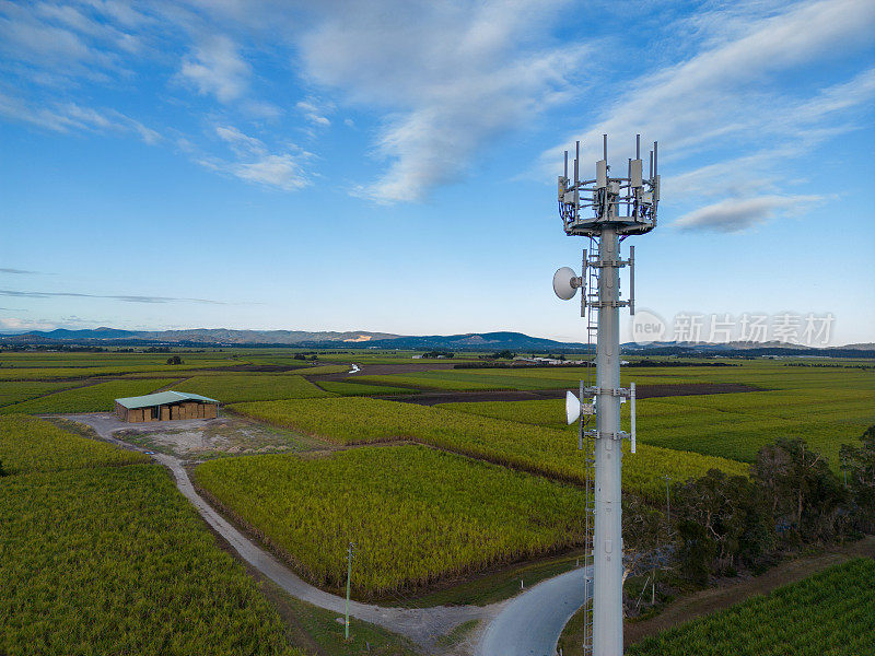 农田上的5G网络塔