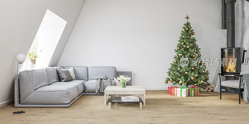 阁楼公寓:舒适、现代的客厅，有倾斜的墙壁、沙发、椅子、装饰品，壁炉附近的角落里有一棵装饰过的圣诞树，树上挂满了礼物