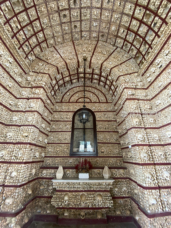 葡萄牙-阿尔加维-法鲁-法鲁之骨教堂