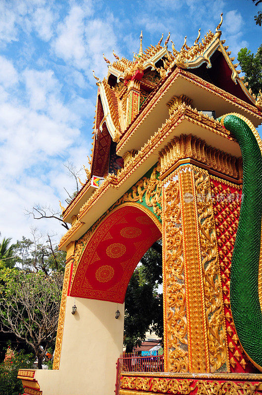 吴仁鹏——位于老挝首都万象的大门