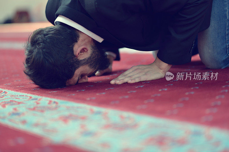 穆斯林阿拉伯人祈祷