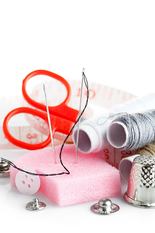 缝纫工具，线剪刀和卷尺