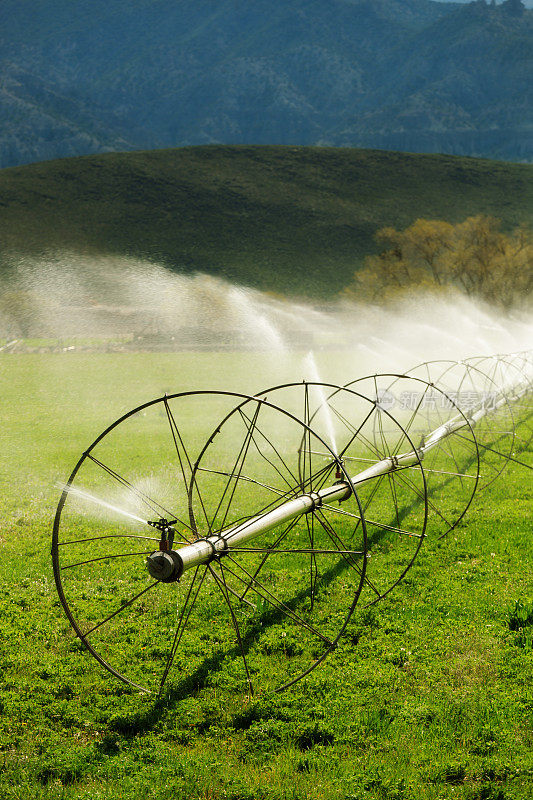 美国西南部农田灌溉系统