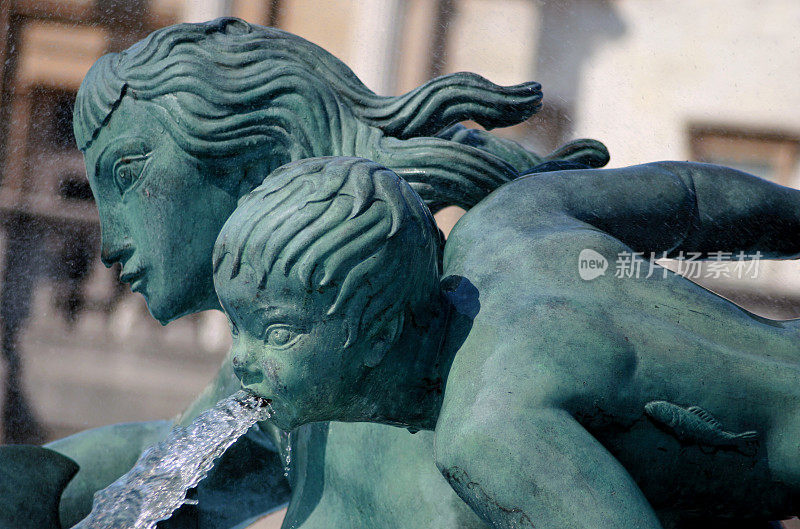 特拉法尔加广场的喷泉