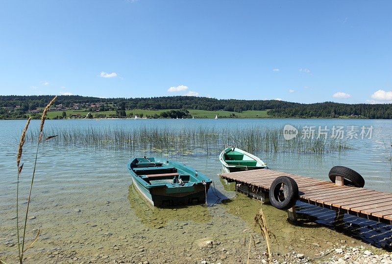 圣角湖在弗朗舍Comté，法国