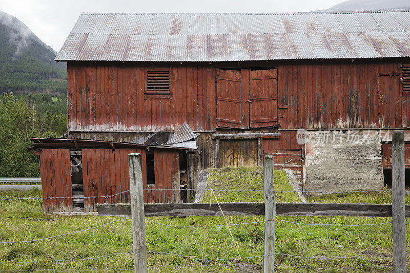 挪威农场的房子。