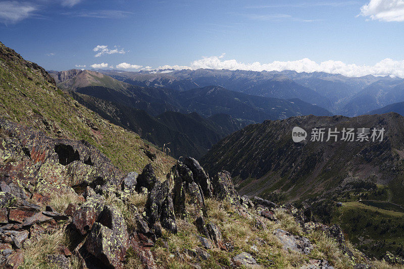 安道尔的比利牛斯山