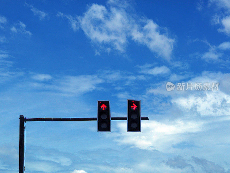 泰国十字路口红灯信号，停或停