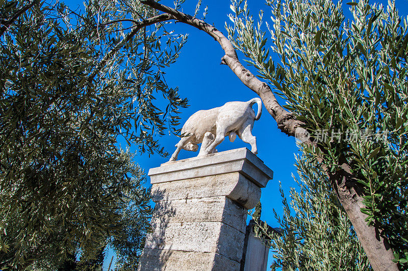 Kerameikos公牛雕像，希腊古雅典墓地
