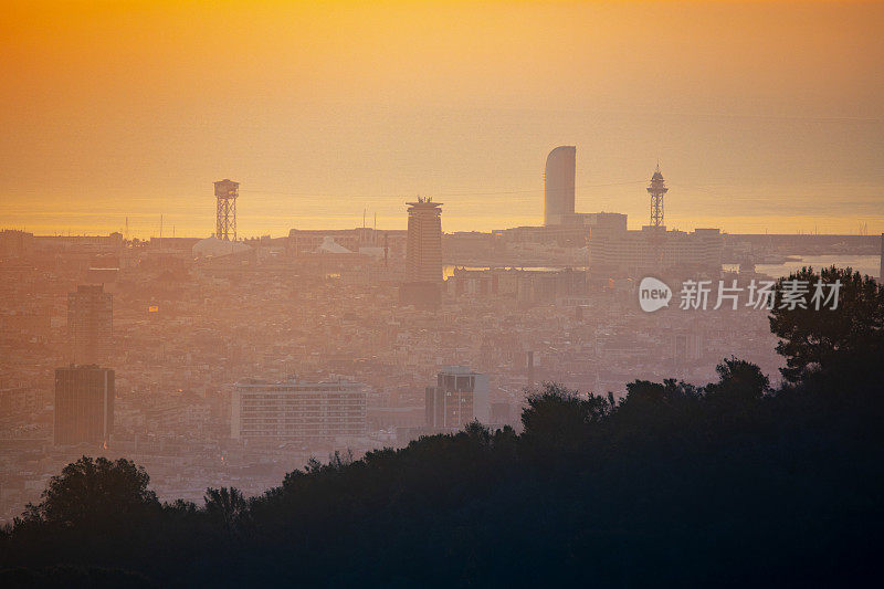 巴塞罗那的Collserola山日出