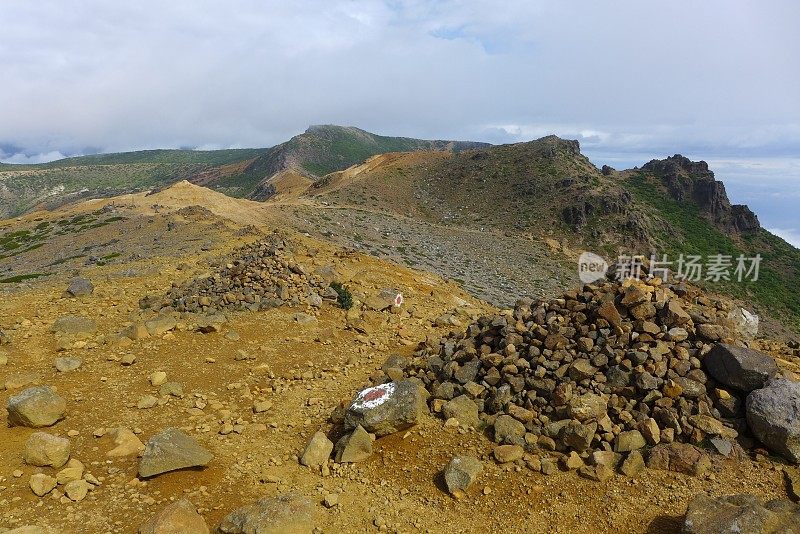 Adatarayama，日本100座名山(万代朝日国家公园)