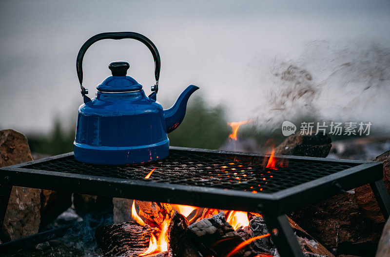 茶壶在篝火