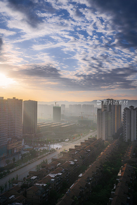 成都清晨的日出