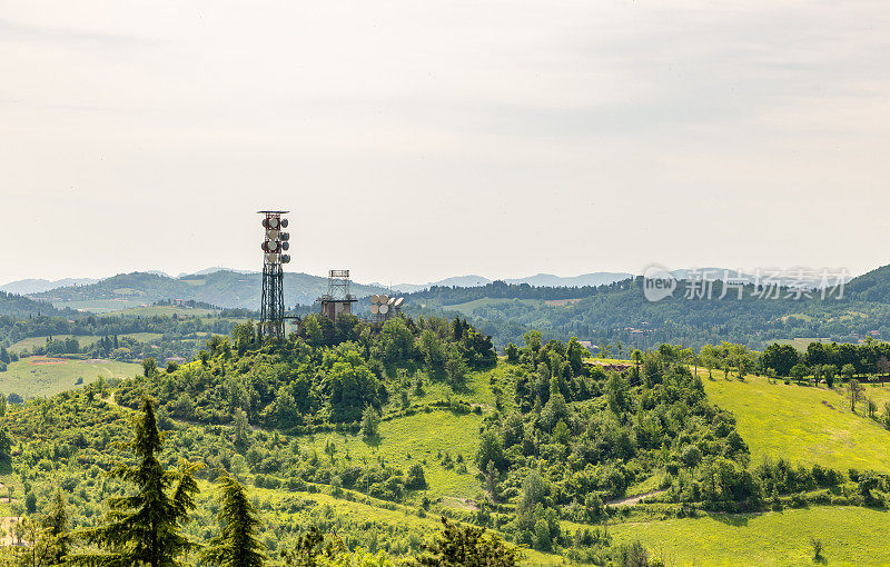 意大利的电话和无线电天线塔