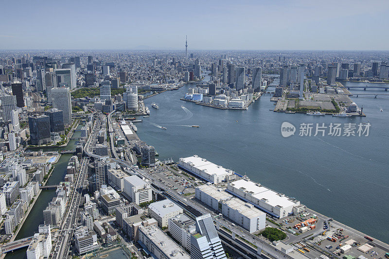 柴浦藤站航拍视图，从西南侧朝天空树塔方向，东京港区