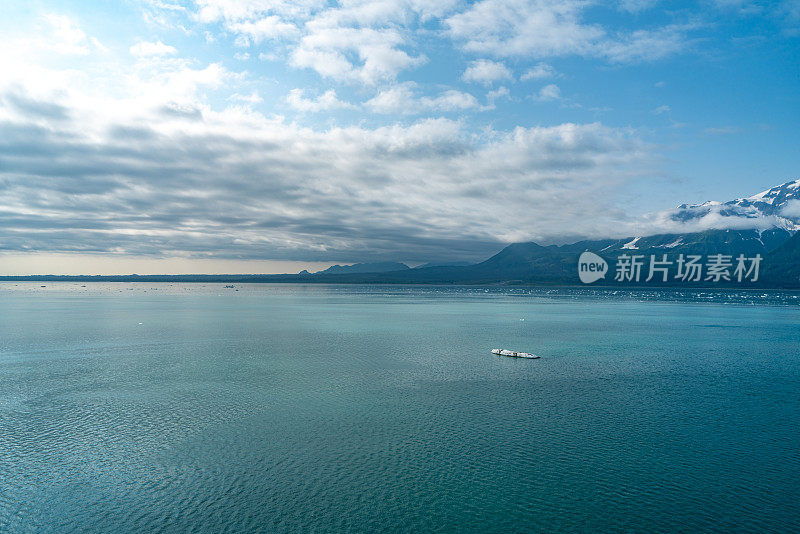 哈伯德冰川景观，阿拉斯加，美国