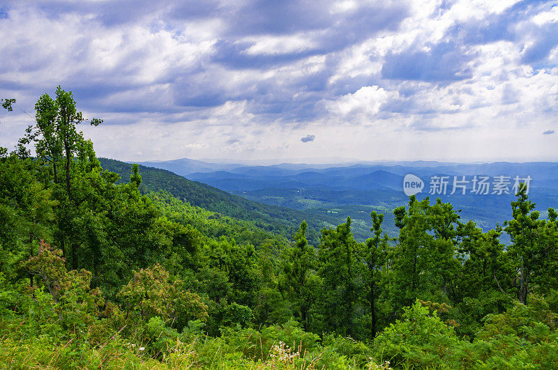 蓝岭山脉