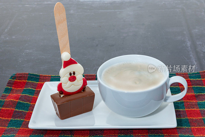 圣诞融化牛奶热巧克力搅拌器