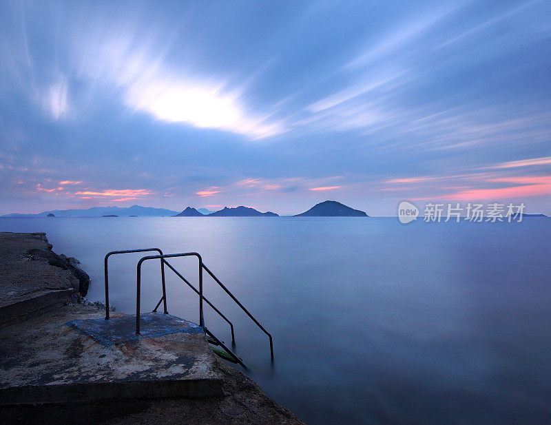 恶劣天气、海景、码头