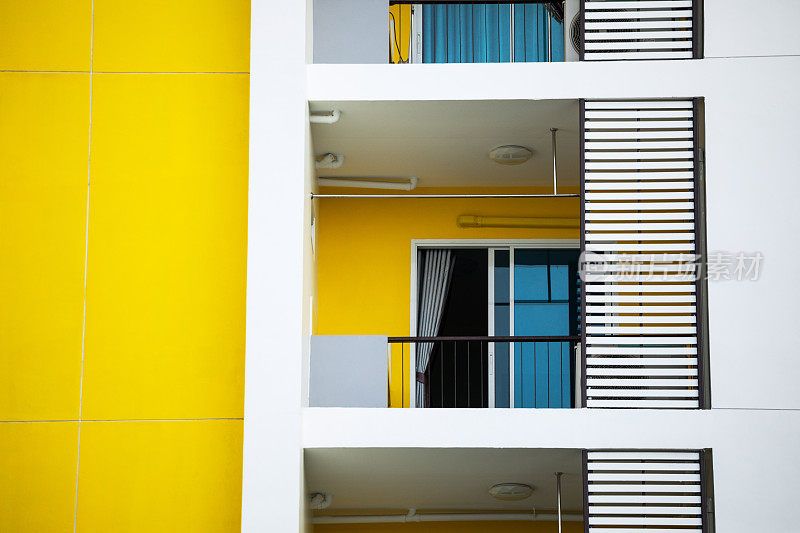 曼谷黄色公寓的阳台