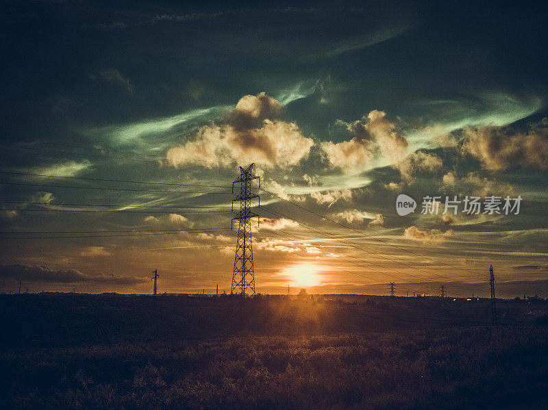 高压极和太阳