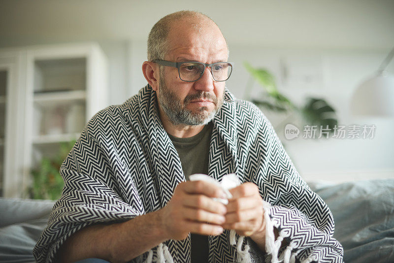 房间里的成年男子(疾病)