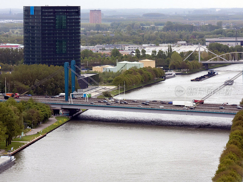 荷兰乌得勒支阿姆斯特丹-莱茵河运河上的Galecoppen大桥