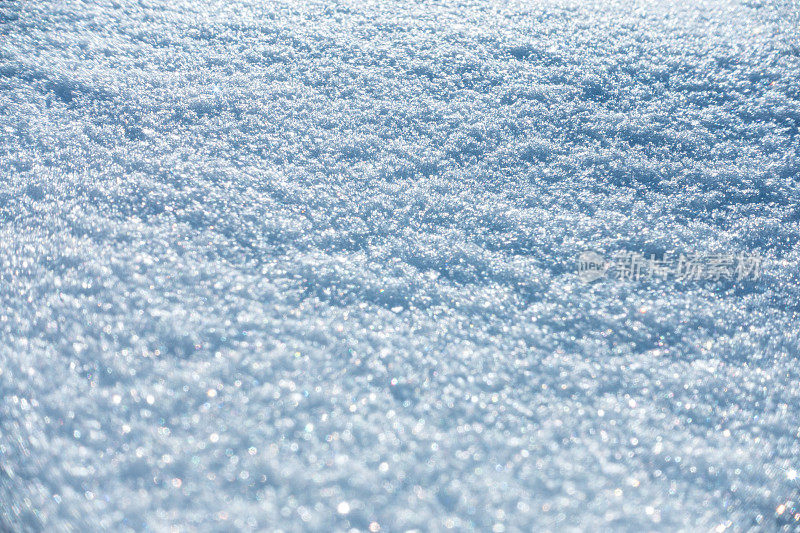 闪亮的雪