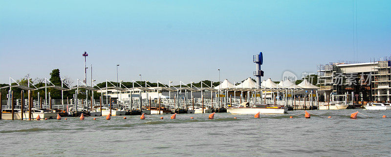 威尼斯机场的水上出租车码头-水景
