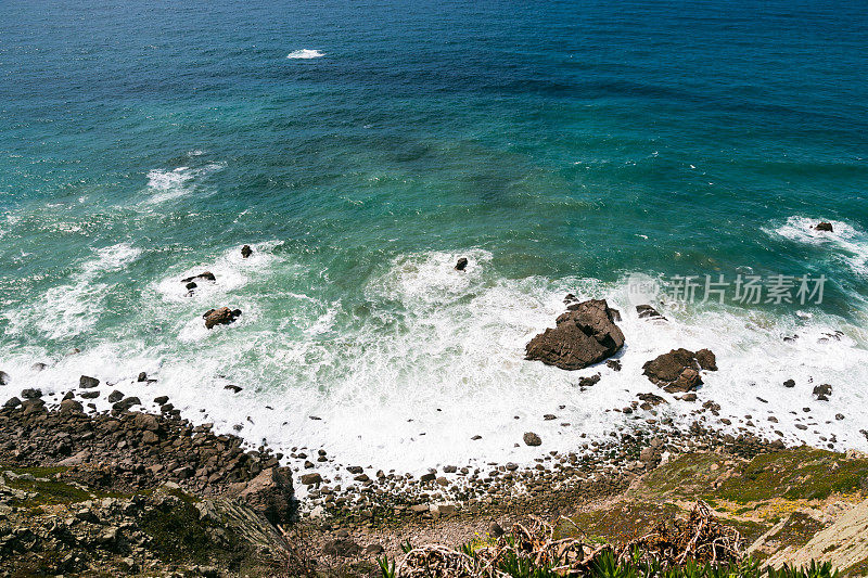 海浪和泡沫