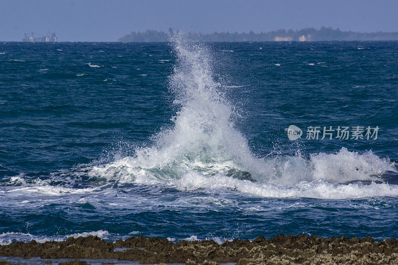 美丽的冲绳海洋，冬天