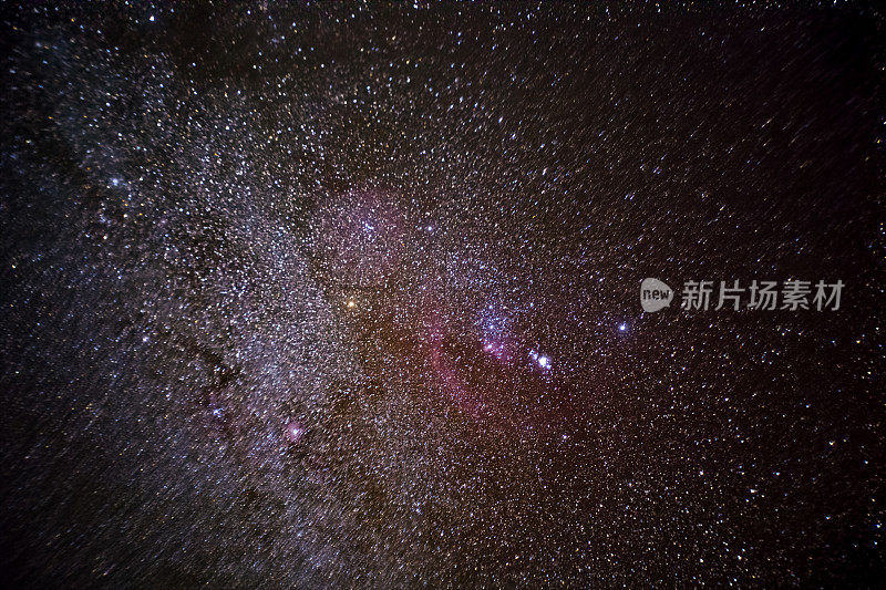 猎户座与星云M42和巴纳兹环