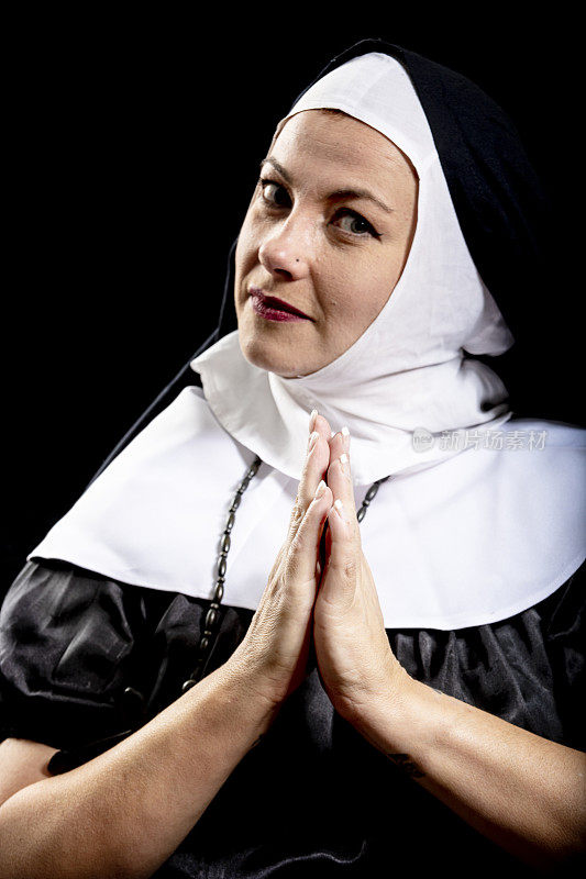 天主教修女祈祷