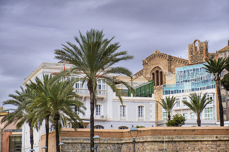 西班牙卡塔赫纳市中心的老大教堂