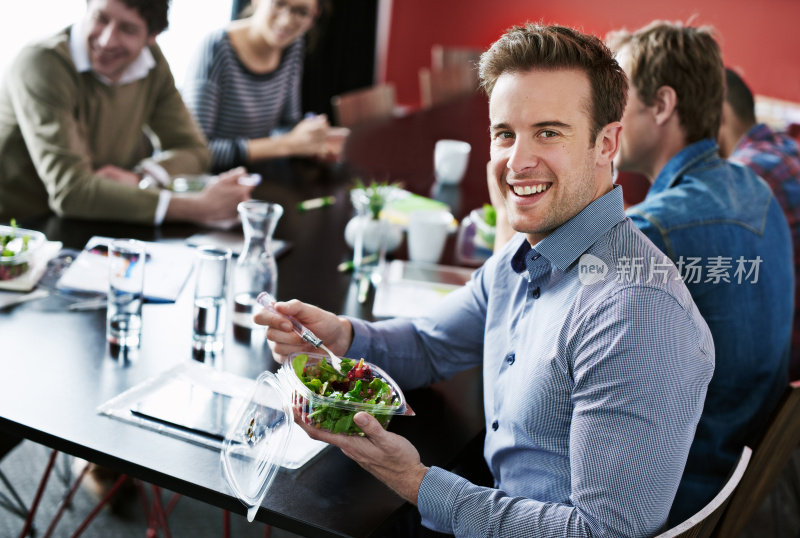 饥饿对任何会议都没有帮助