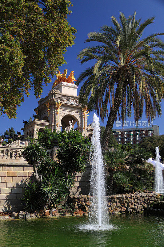 Ciutadella公园瀑布喷泉