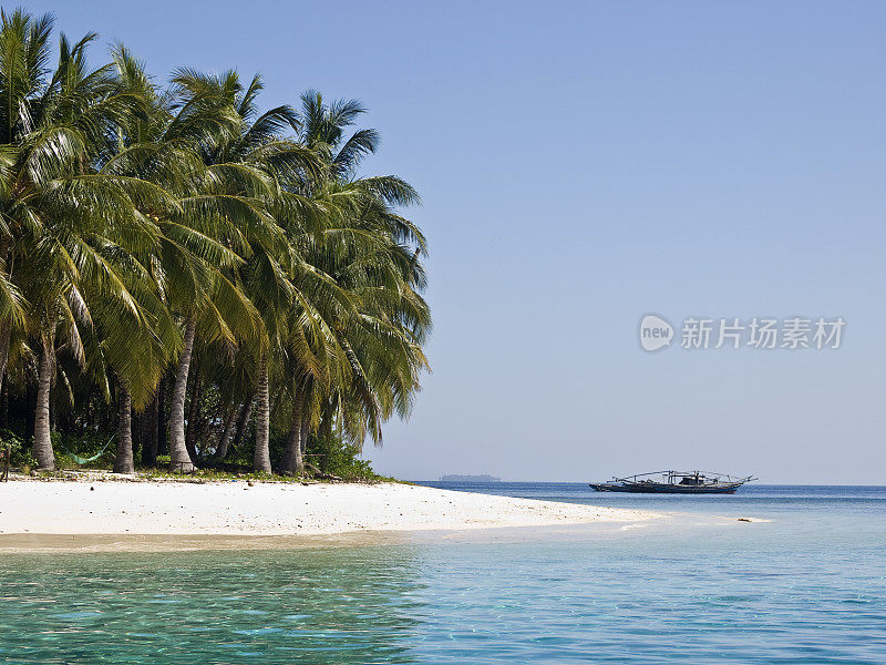 田园诗般的海滩