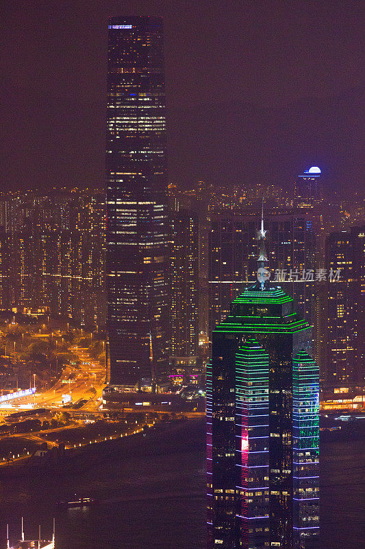 香港摩天大楼夜景鸟瞰图