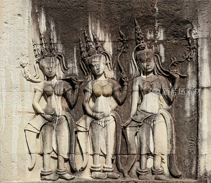 柬埔寨吴哥窟寺庙的阿帕萨拉浮雕