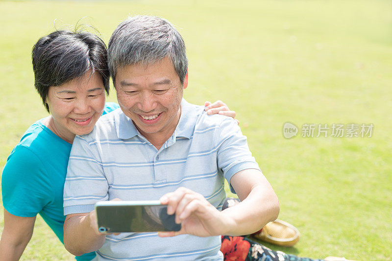 幸福的老夫妇