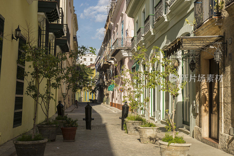 古巴老哈瓦那的步行街。