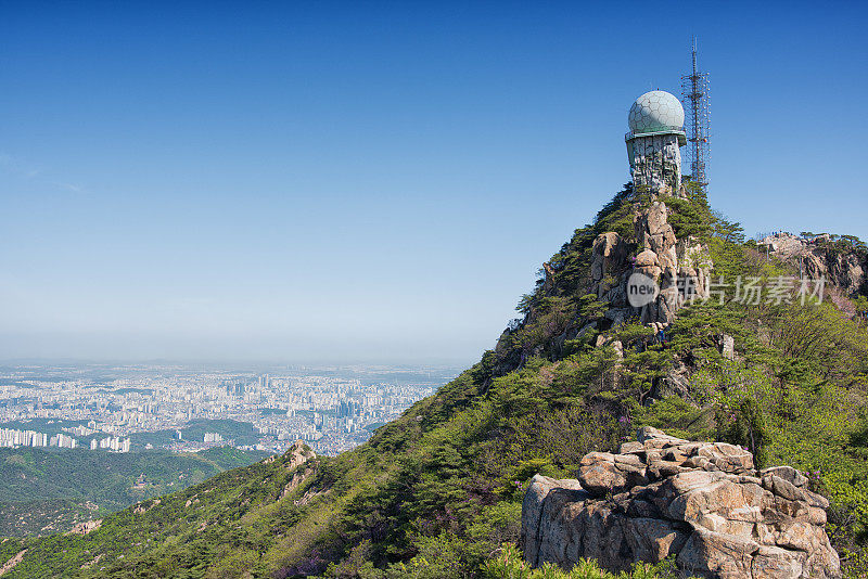 首尔的春山